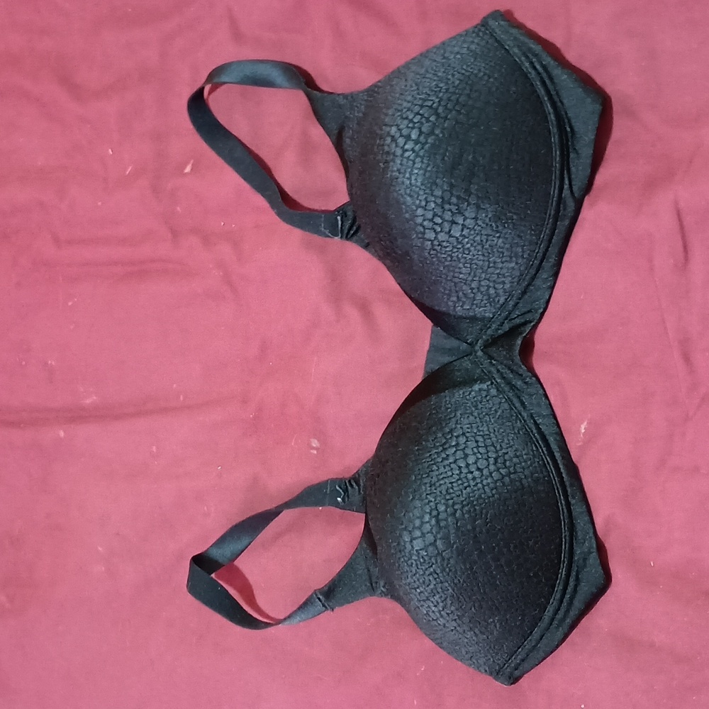 Full coverage bra
